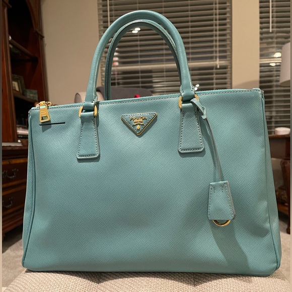 Prada Galleria Large Saffiano Luxπ©΅ - Picture 10 of 11